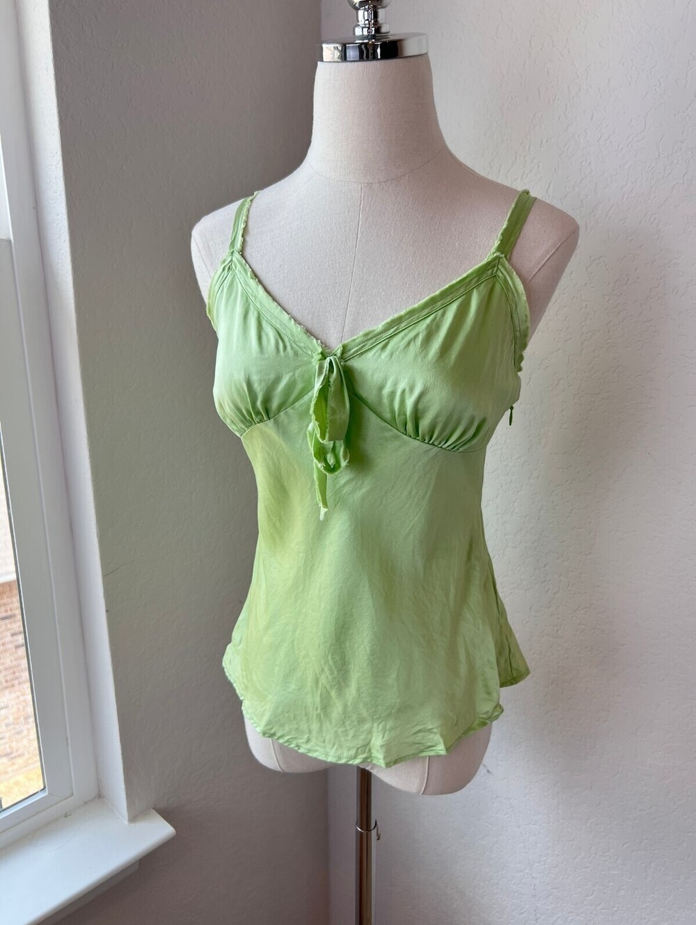 Vintage Y2K 100% Silk Cami Banana Republic Light Green Bow Frayed Hem 0 Fairy